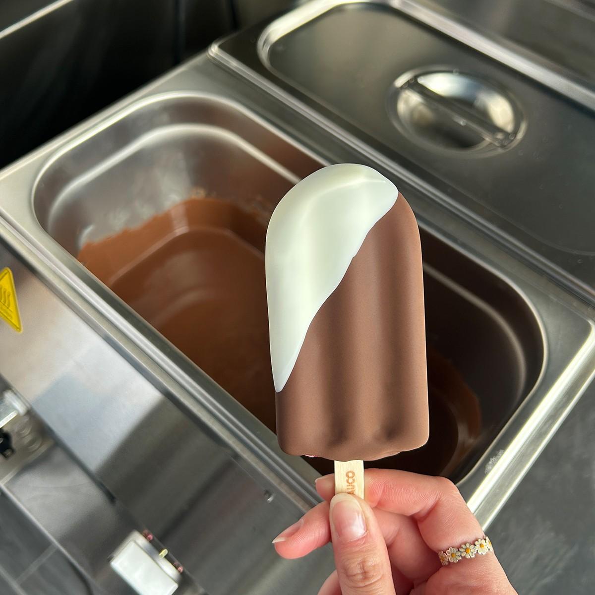 Maquina Para Derretir y Mantener Chocolate 2 X 1/3 GN